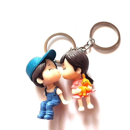 Romantic Couple Sitting Keychain | Cute Love Couple Mini Figurine Keyring | Kissing Couple Gift